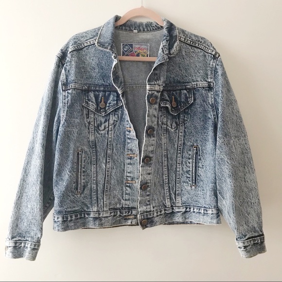 chic Jackets & Blazers - CHIC | Vintage 90s Acid Wash Denim Jacket | Sz L